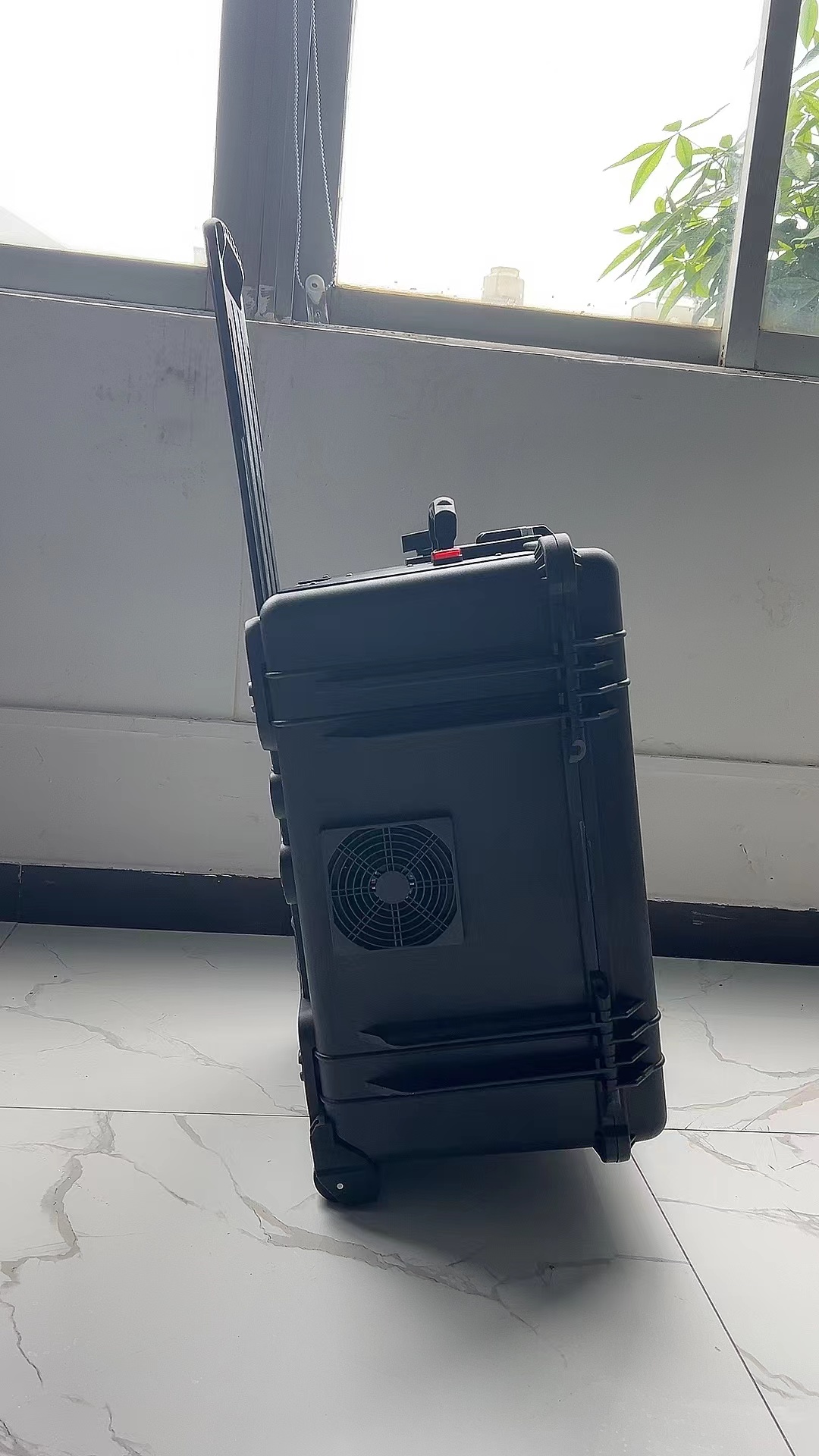 江油手拉箱型移动通信干扰器